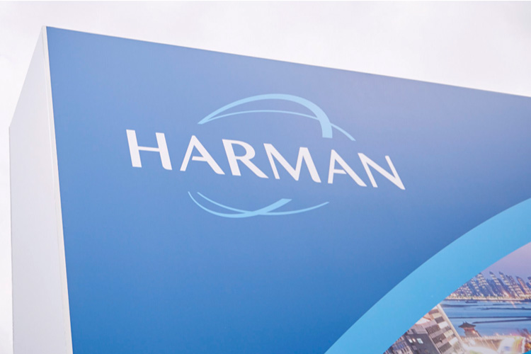 هارمن کاردن اسپیکر هوشمند ۷۰۰ دلاری و مجهز به گوگل اسیستنت عرضه می‌کند