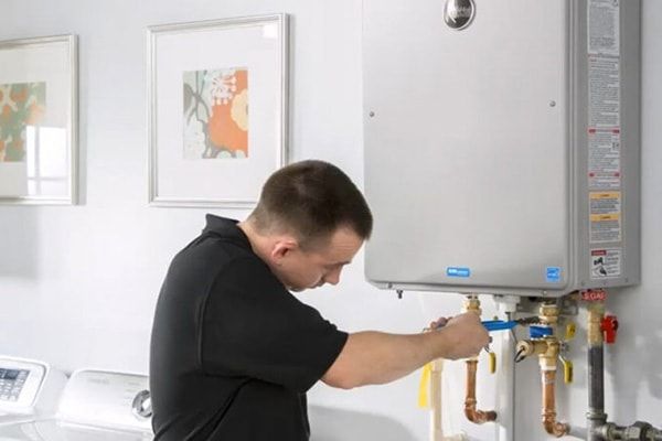 آموزش نحوه هواگیری پکیج دیواری به صورت مرحله به مرحله