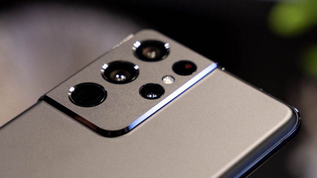 دوربین آیفون ۱۳ پرو اپل یک ویژگی از دوربین Galaxy S21 Ultra سامسونگ را به ارث خواهد برد