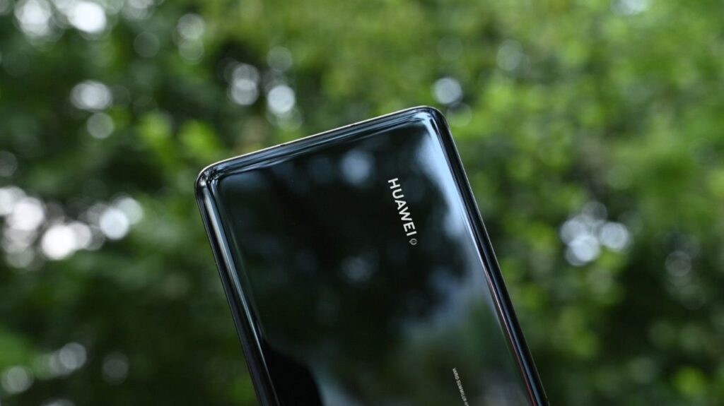 گزارش مالی هواوی در نیمه اول امسال، حاکی از بیشترین میزان کاهش درآمد است!