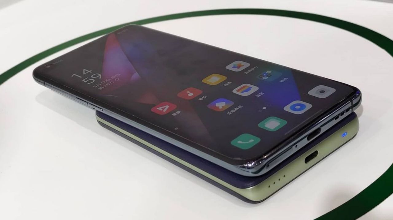 شارژر ۴٠ واتی بی سیم مغناطیسی اوپو MagVOOC 