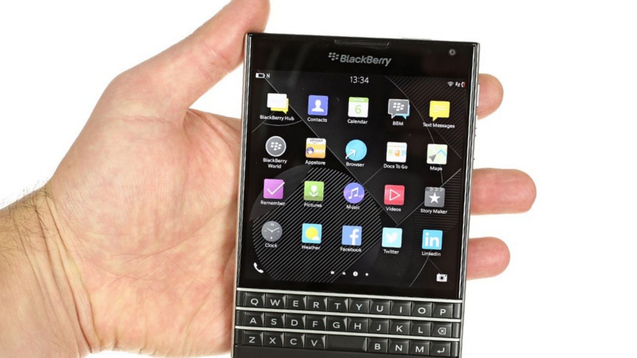 تاریخچه BlackBerry: بلک بری پاسپورت