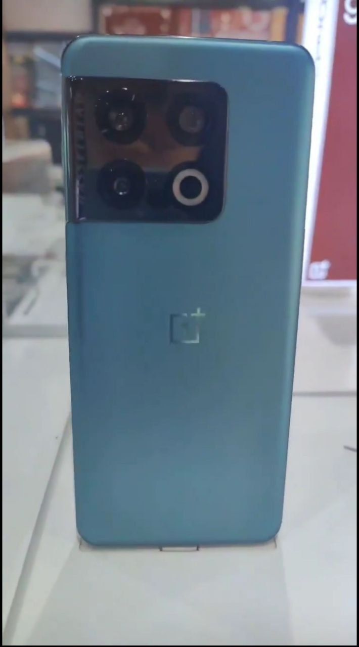 ماکت OnePlus 10 Pro فاش شد + ویدئو