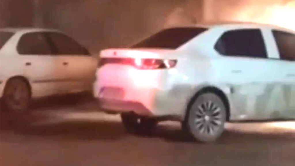 فیلم آتش سوزی تارا ایران خودرو در اردبیل