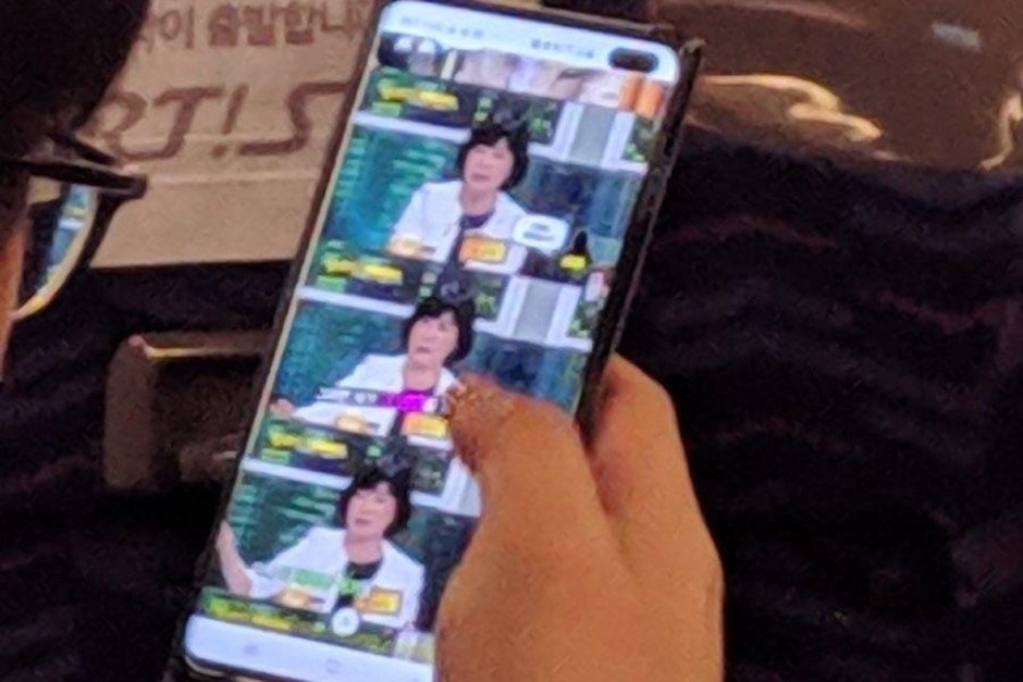 Samsung-Galaxy-S10-flaunts-large-screen-cutout-in-first-live-image-leak